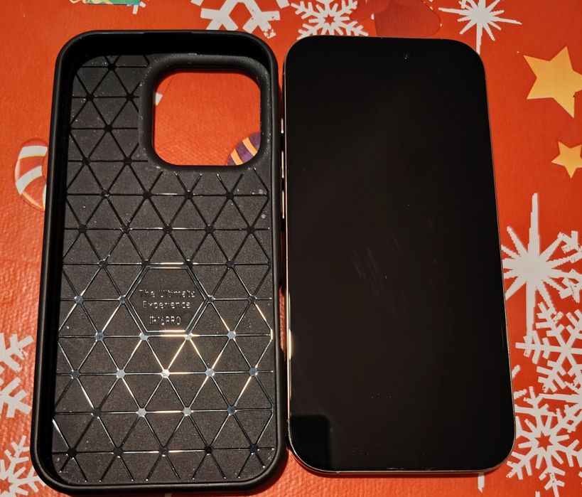 Apple iphone 16 pro 512gb, много запазен  със  17 месеца гаранция.