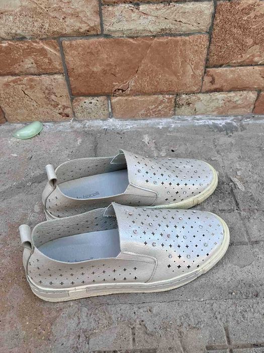 Дамски обувки 37 номер