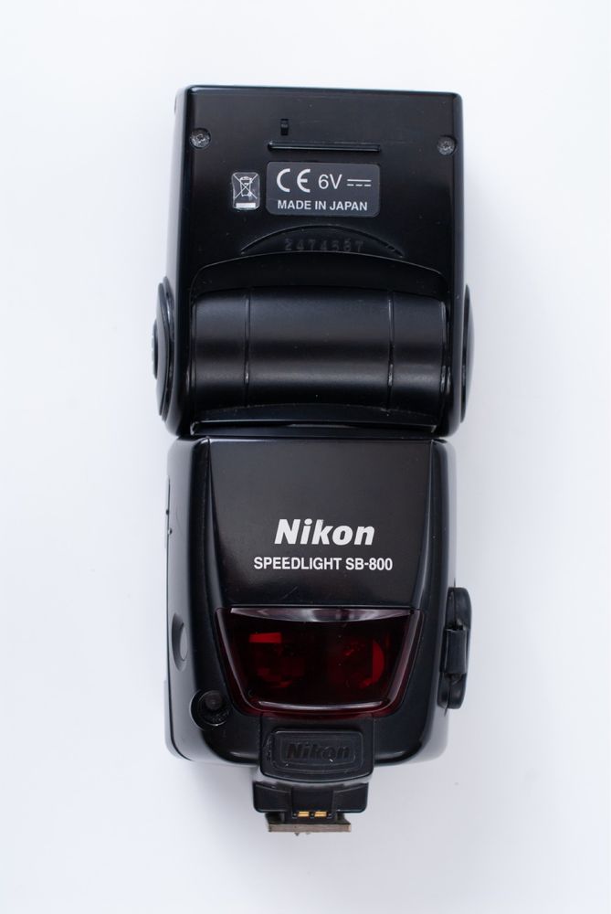 Фото вспышки  Nikon SPEEDLIGHT SB-800