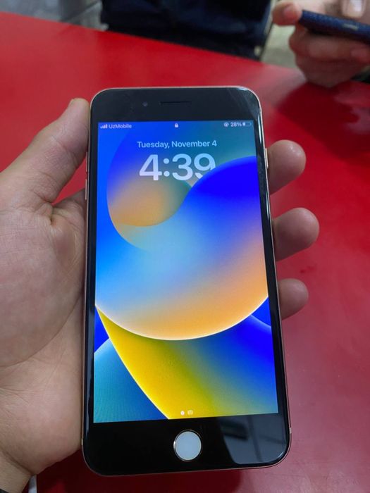 Iphone 8+ sotiladi srochna