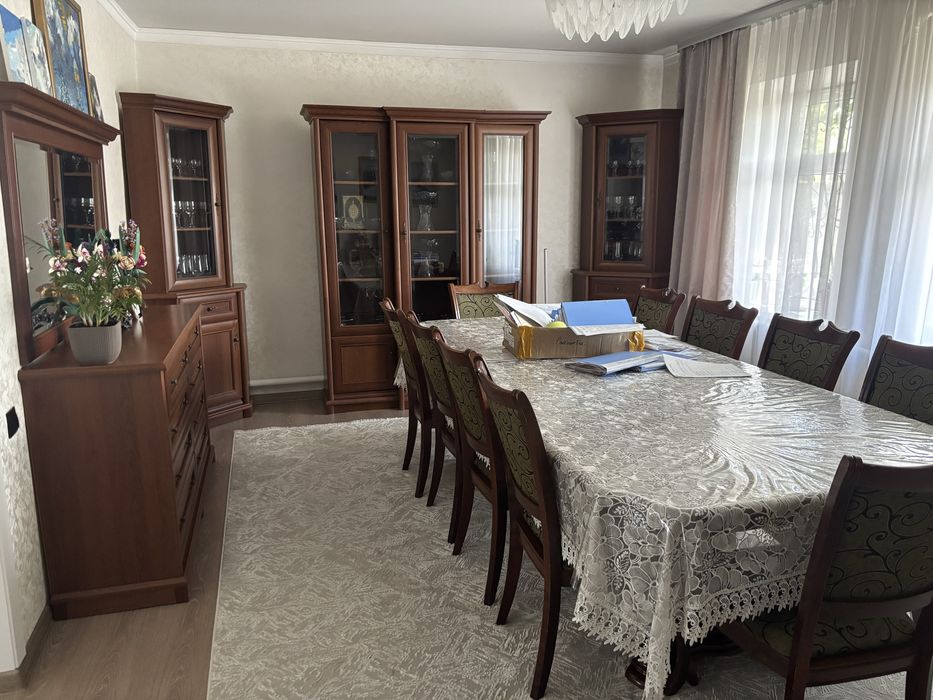 Продам комплект мебели