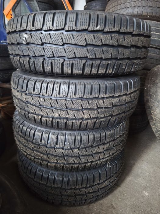 Cauciucuri 215 /65 16 /C Mischelin Agilis de iarna