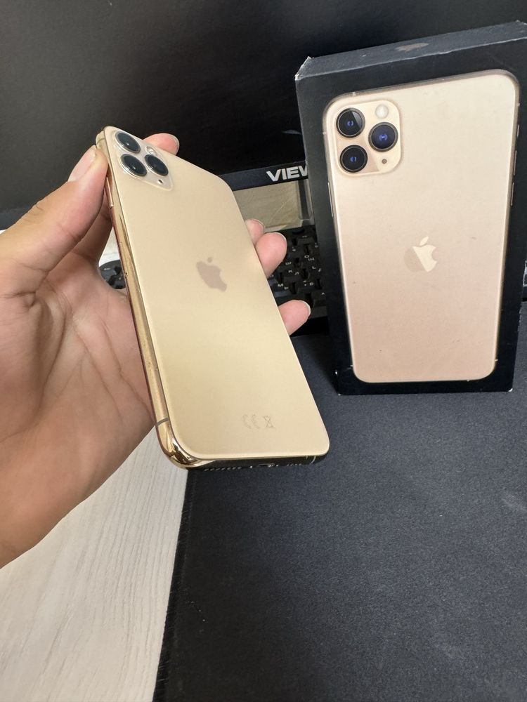 Iphone 11 pro max gold