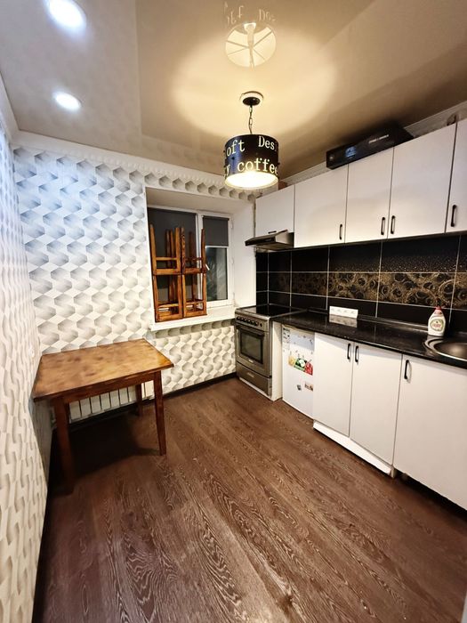 Сдается на длительный срок 1 комнатная квартира.