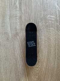 Tech deck fingerboard