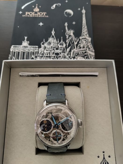 Часовник Poljot International Orbita