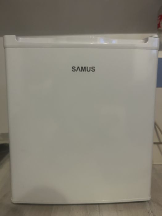 Frigider samus mini bar