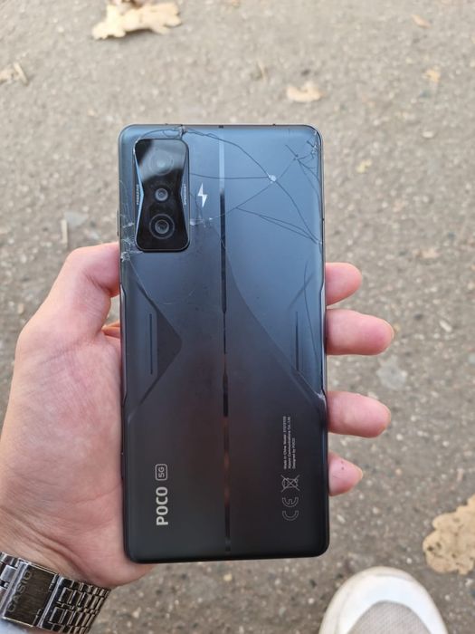 Poco F4 GT 256/12+8