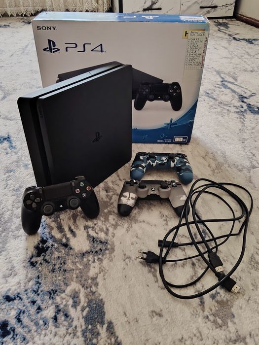 Sony playstation 4 slim