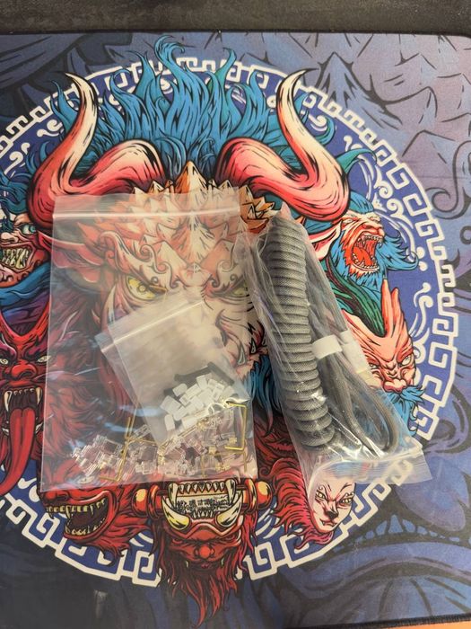 Продаю кейс для клавиатуры