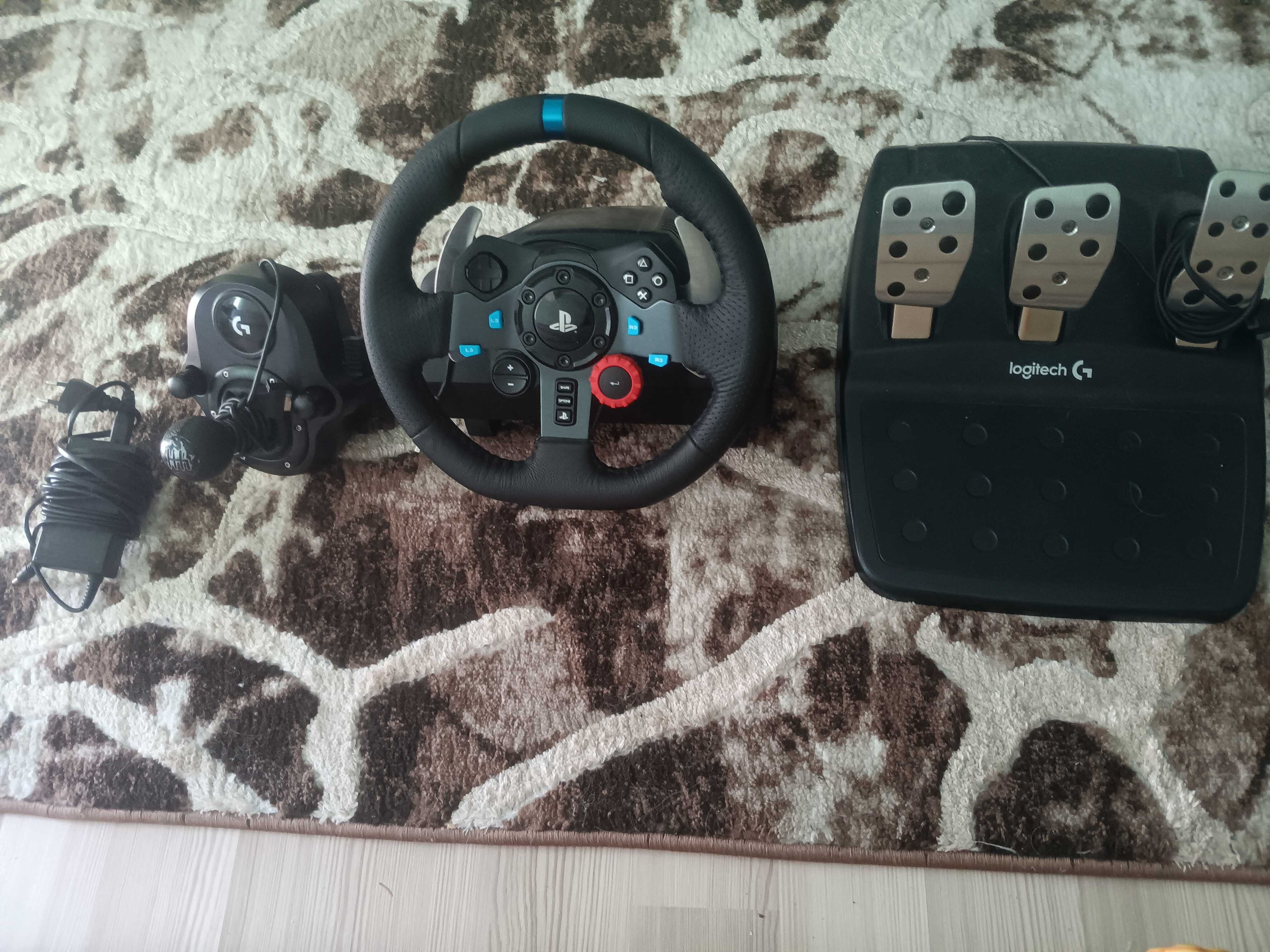 Волан с педали скоростен лост Logitech g29
