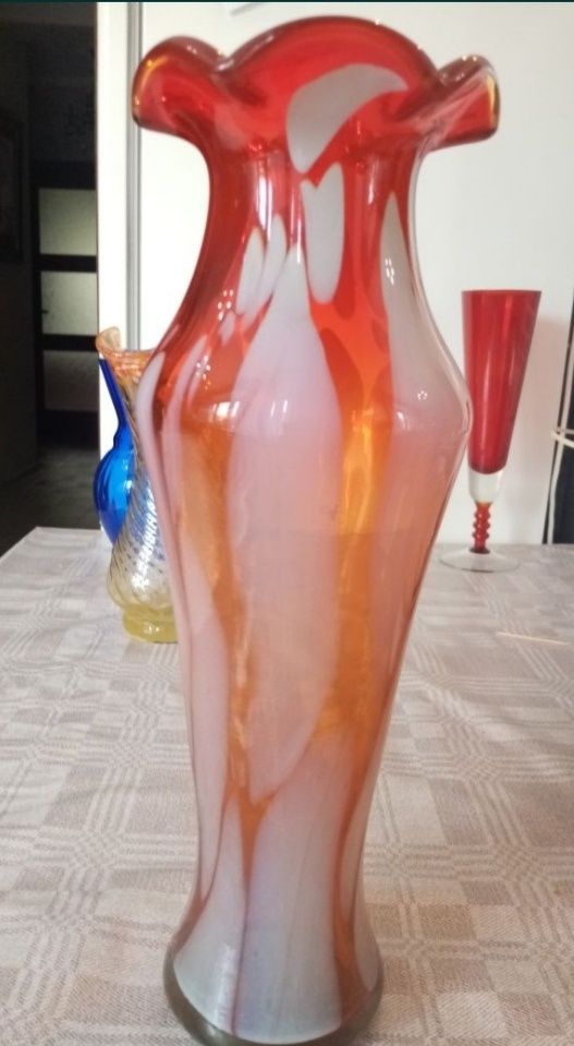 Продам цветочную вазу (Чехословакии)