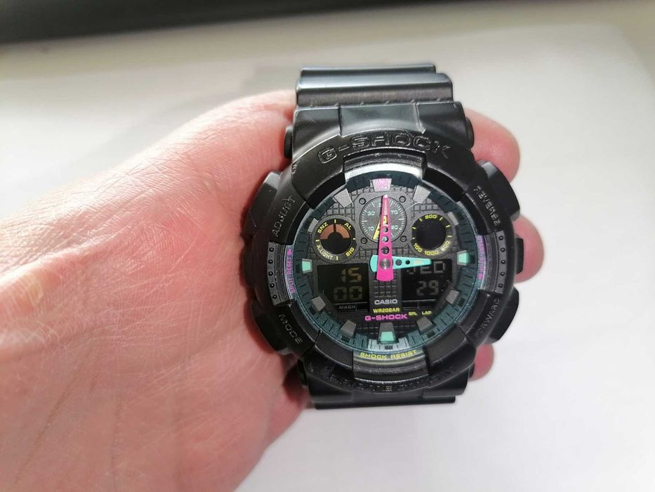 Часовник Casio G Shock Ga-100MF