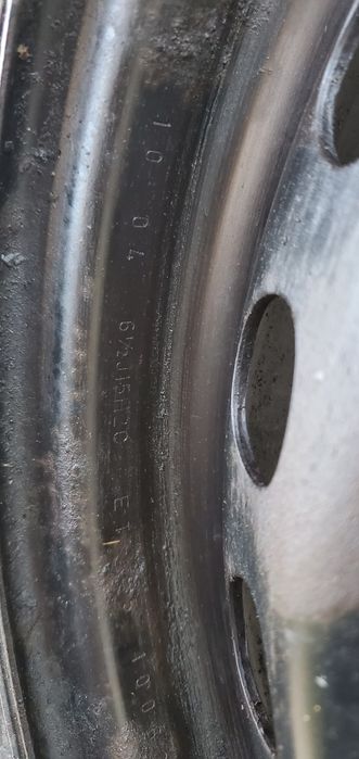 Продавам джанти с гуми за Нисан, Рено, Дачия и тасове за Нисан