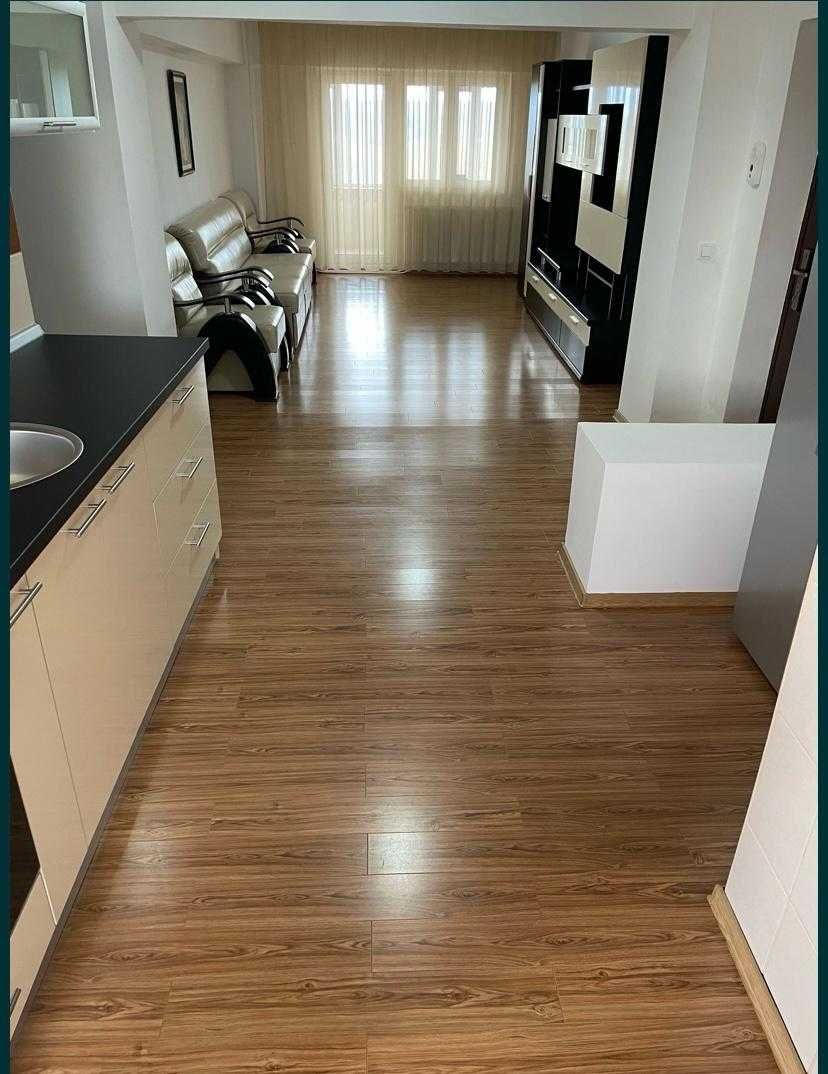 Vand apartament in Buhusi jud Bacau