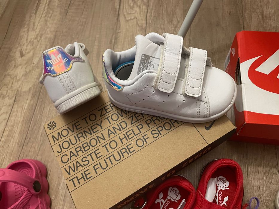 Обувки боти сандали маратонки Nike Next Crocs Converse Adidas