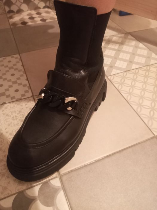 Продам кожан женские ботинки