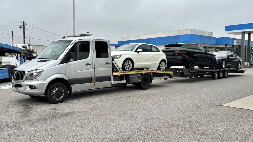 Transport auto pe platformă Italia