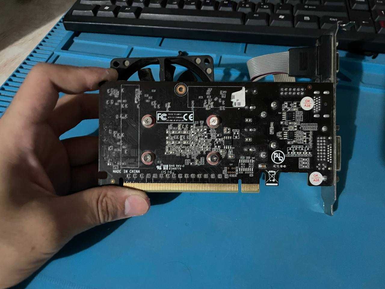 Video karta: GT 220 1gb