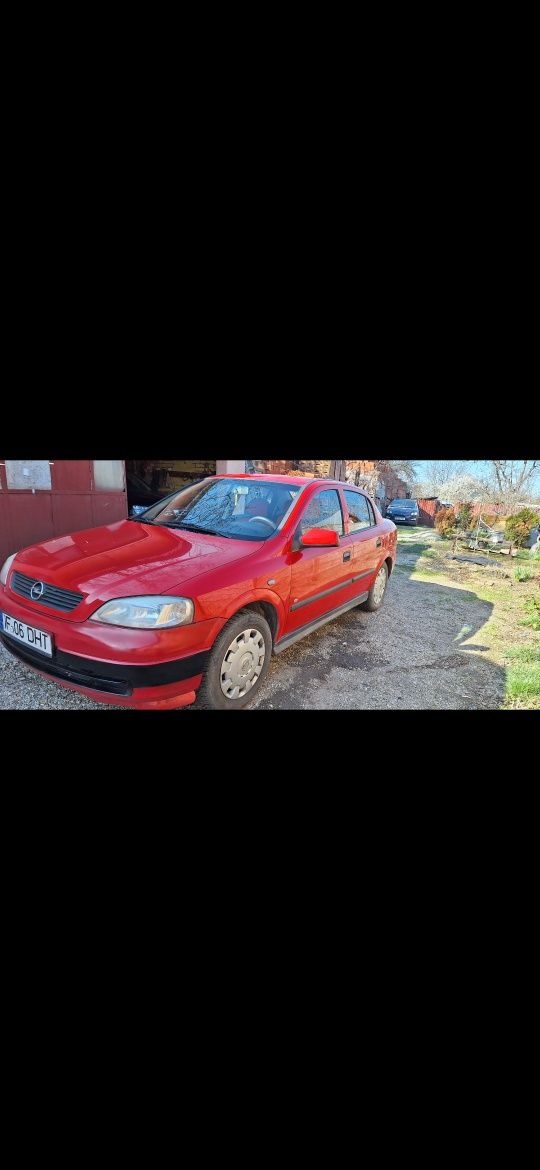 Vând masina Opel Astra