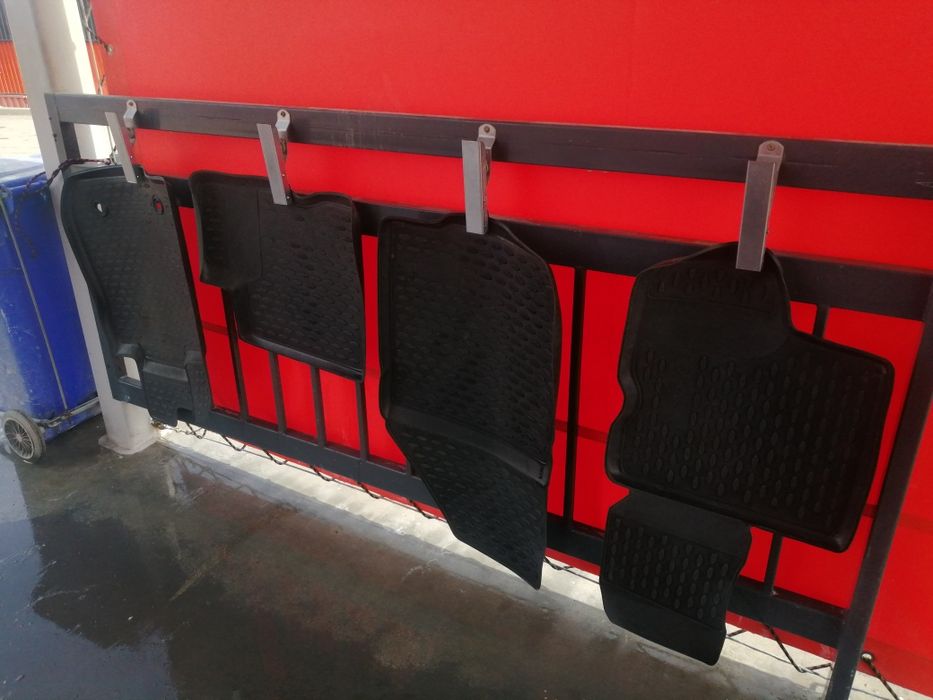 Продам коврики Ларгус