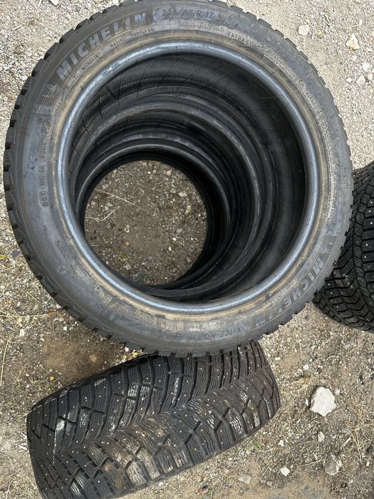 Продам резину зима в ном состояний MICHELIN