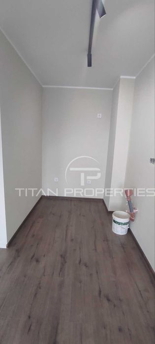 Продава се Двустаен апартамент в Пловдив, Южен - 65 кв.м за 1616 €/кв.м - Снимка #2