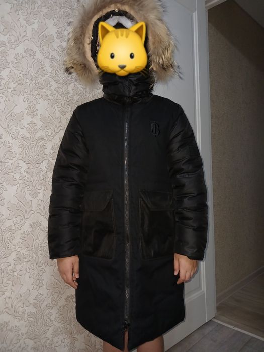 Продам зимнюю детскую курту для девочек