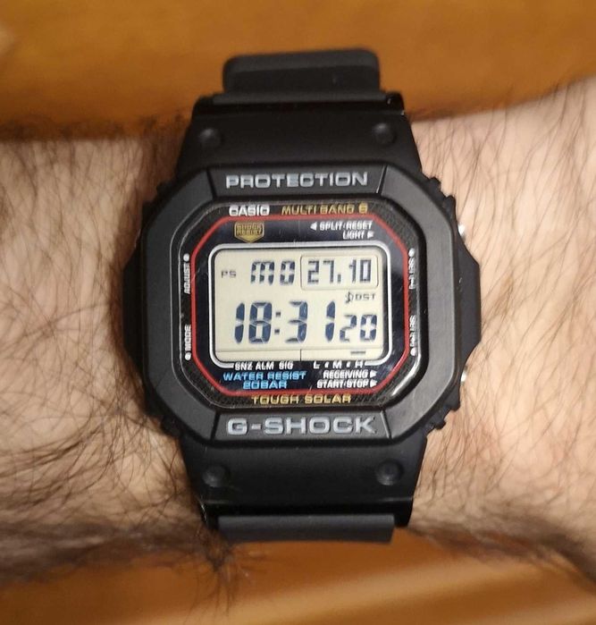 Casio G-Shock GW-M5610u (в гаранция, адаптери, 2 каишки, протектор)