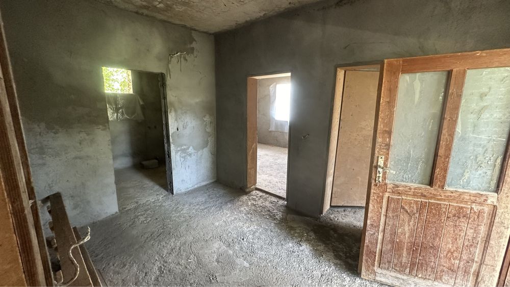 Двуетажна къща с голям двор – с. Царевци, Варна