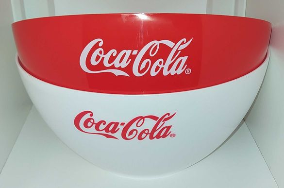 Страхотна купа coca cola 2 цвята ЧЕРВЕНА И БЯЛА