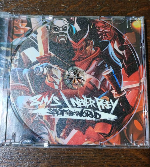 8m/s и Never Prey Split the World CD album