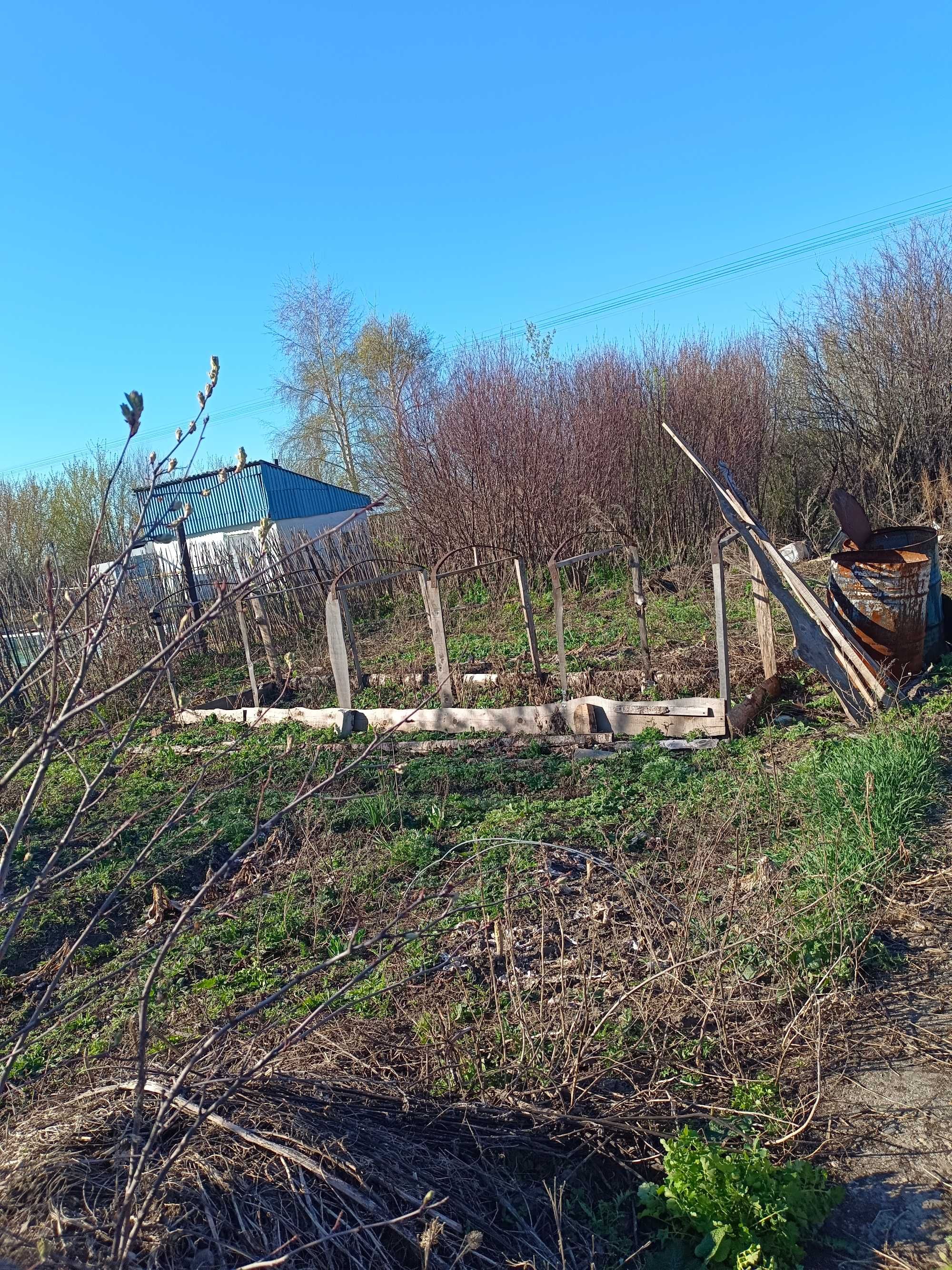 Продам зимнюю дачу, с дровами и углем