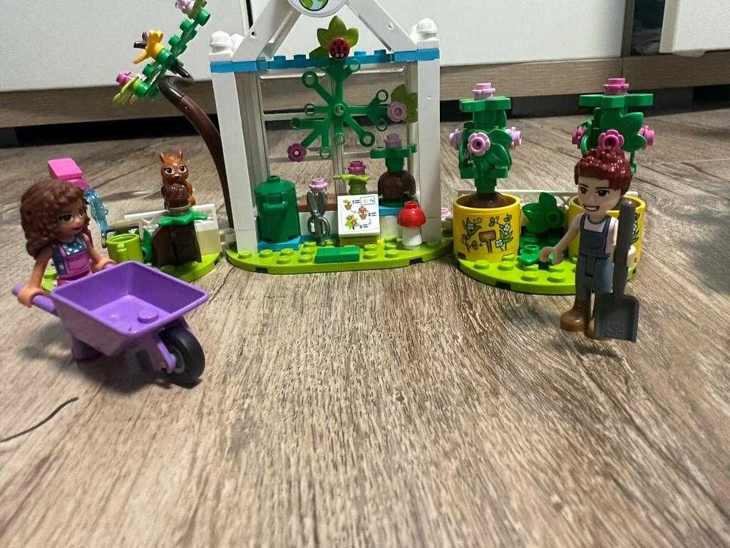 Lego Friends Vehiculul de plantat copaci