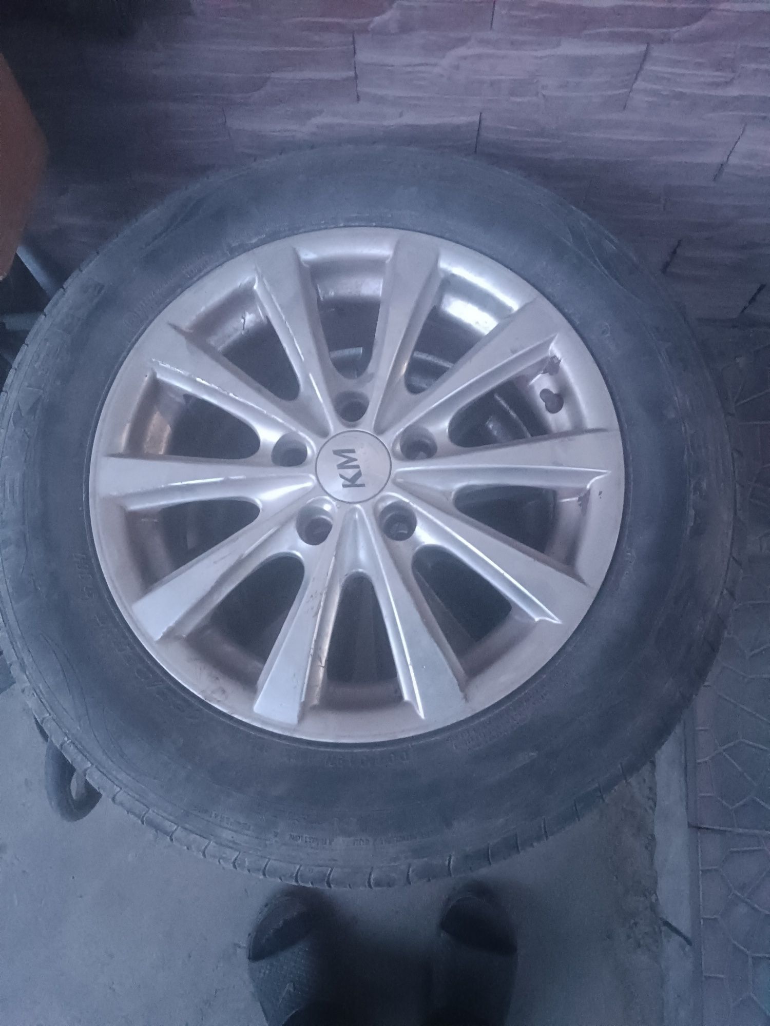 Продам диски 15 размер Срочно.