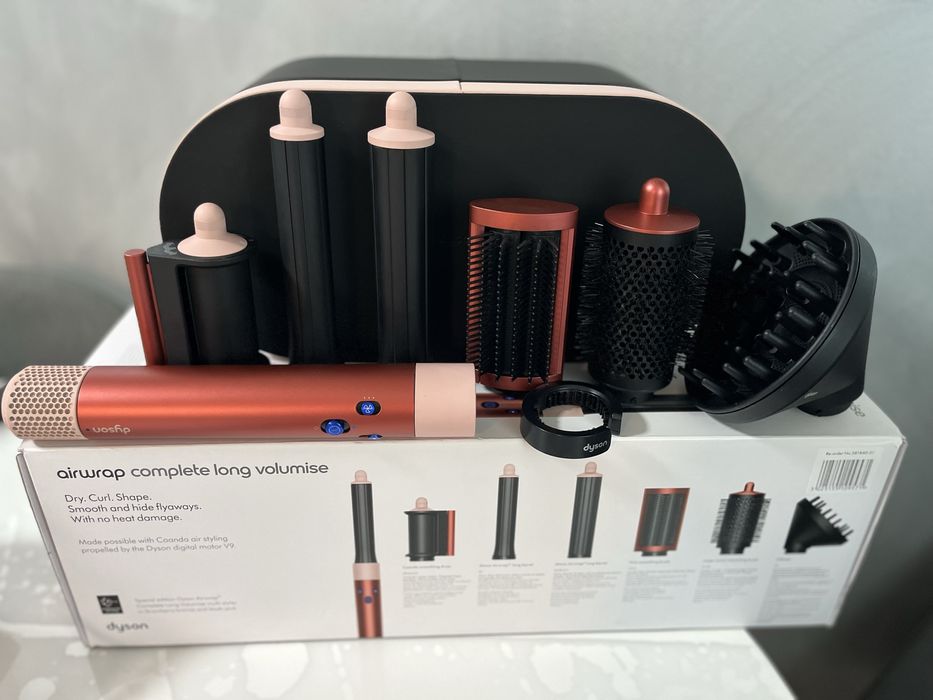 Dyson Airwrap multi-styler and dryer complete long