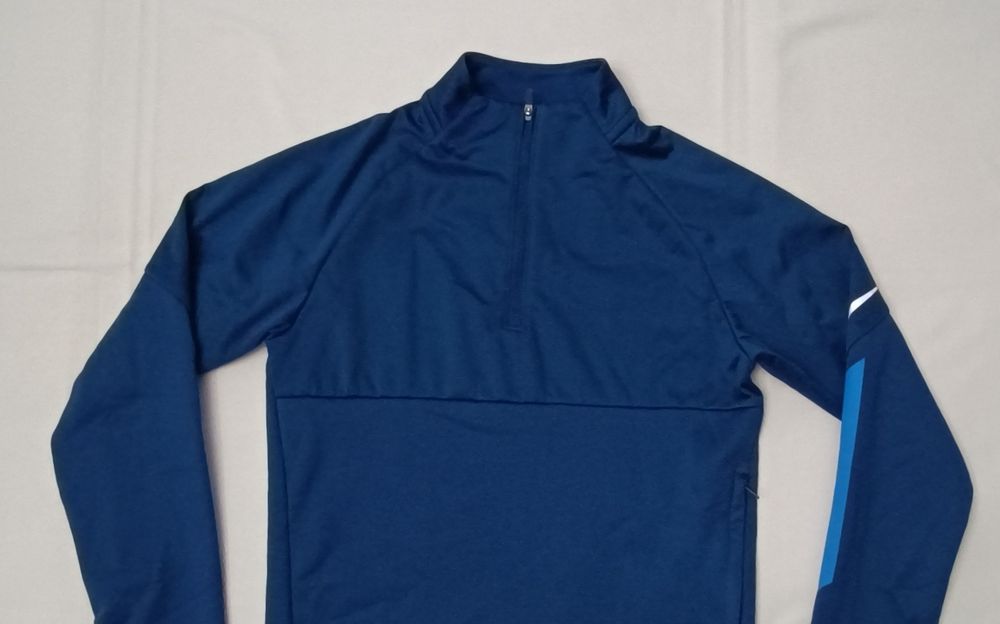 Nike Shield Therma Jacket оригинално горнище яке ръст 128-137см Найк