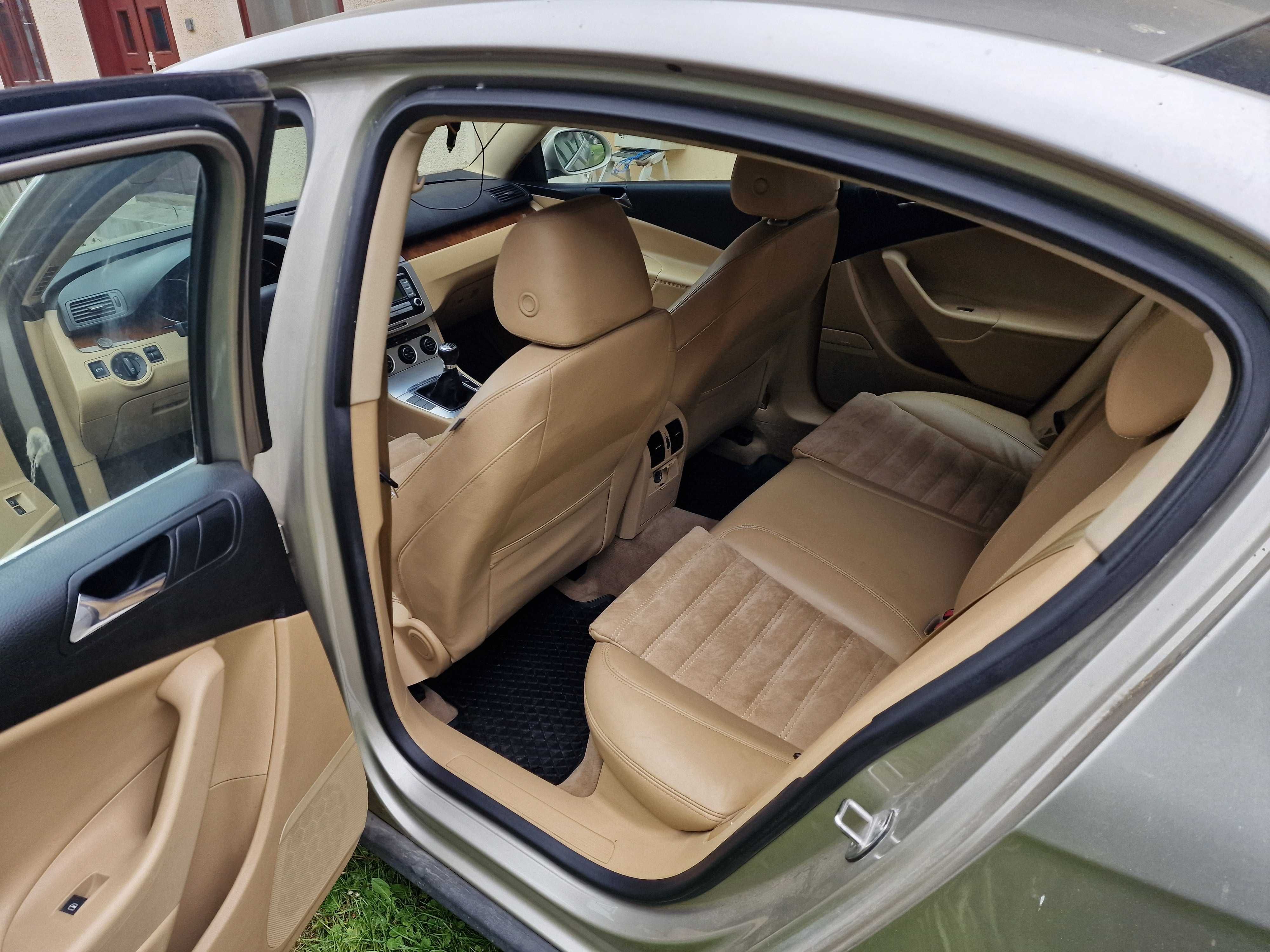 Vând Volkswagen Passat B6 2.0 T.D.I. 140 CP -HIGHLINE-2007 .