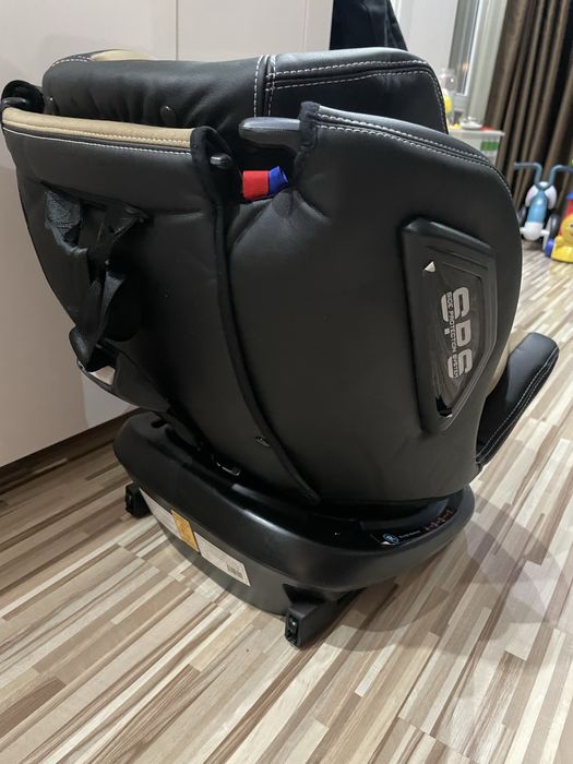 Столче за кола мони