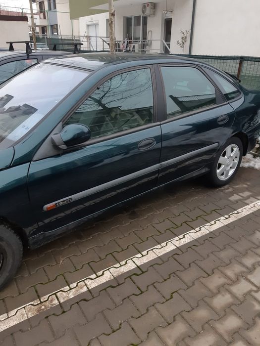 Renault Laguna an fabricație  1999