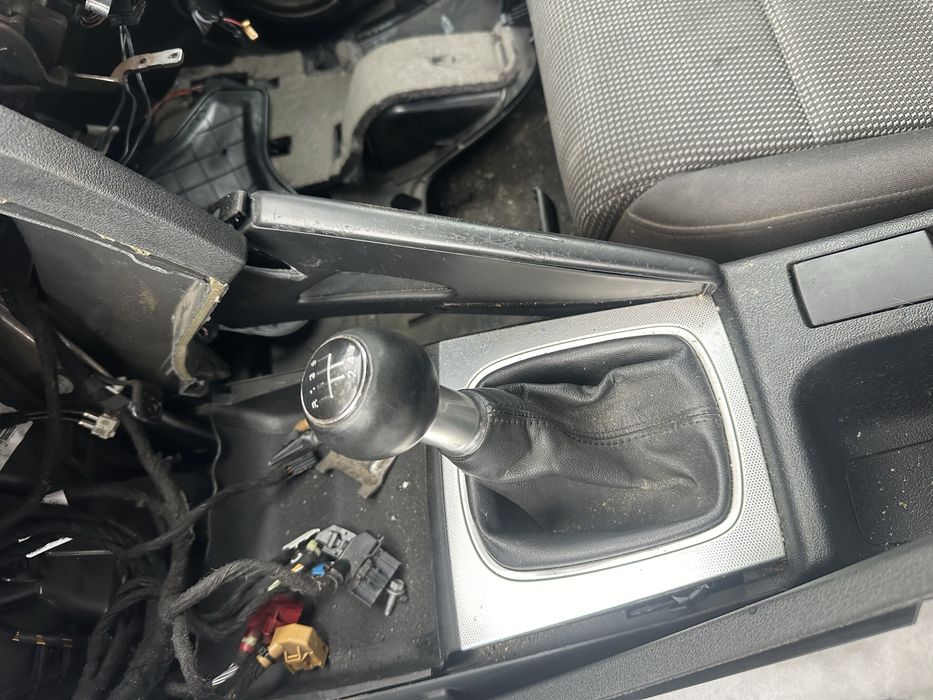 Schimbator Audi 5 trepte