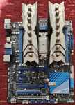 Placă de bază ASUS + Procesor Intel i7-3820 3.6GHz