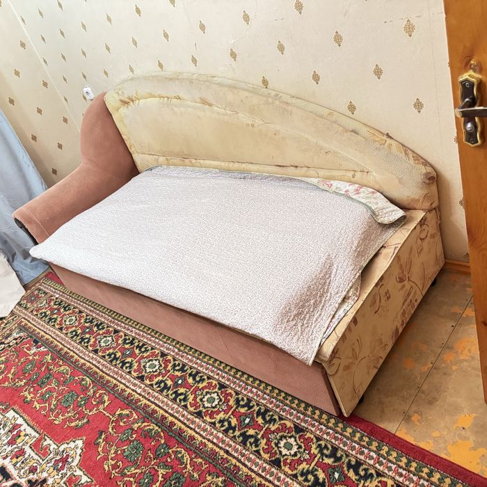 Продам тахту.