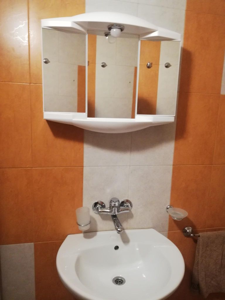 Дава се под наем Двустаен апартамент в София, Слатина - 68 кв.м за 550 € - Снимка #4