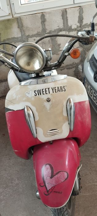 Vând scuter piaggio vespa