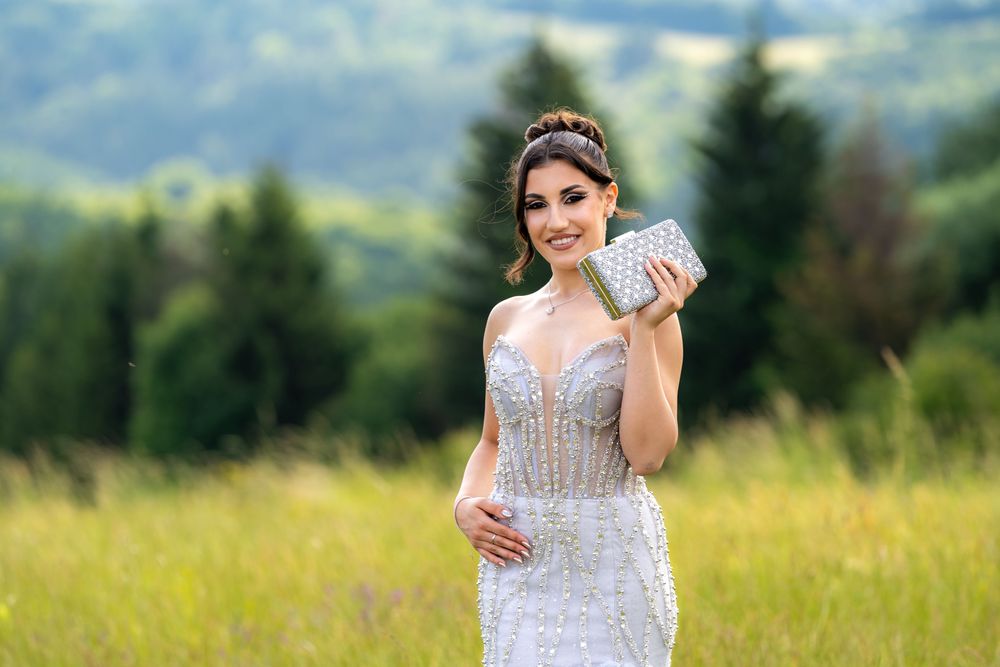 Абитуриентска рокля, официална чантичка и  обувки в отлично състояние