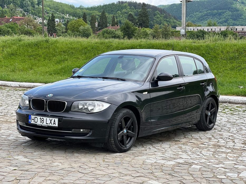 BMW 116i 2008 (benzina) VAND/SCHIMB