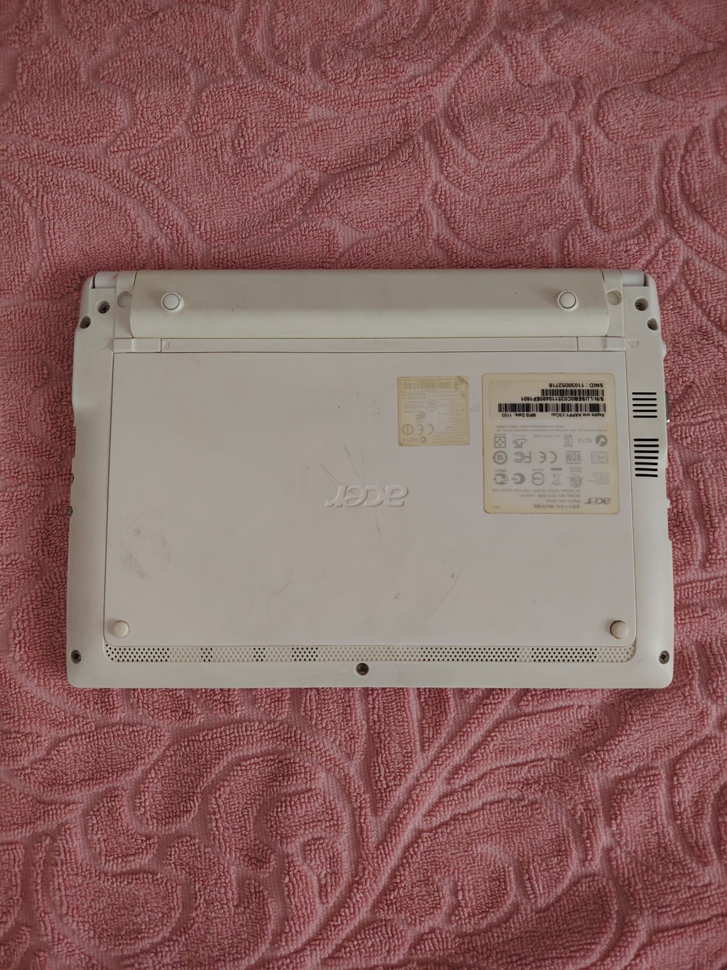 Срочно продаю Нетбоок ACER