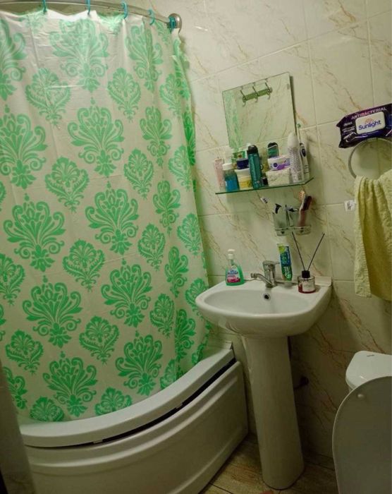 Продается 1комнатная квартира Новомосковская Аккурганская улица