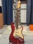 Fender Squier Classic Vibe 60s Stratocaster + Amplificator Roland Cube